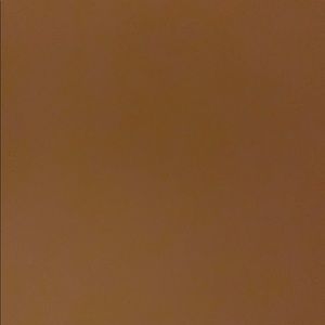 Meet your Posher, Leslie